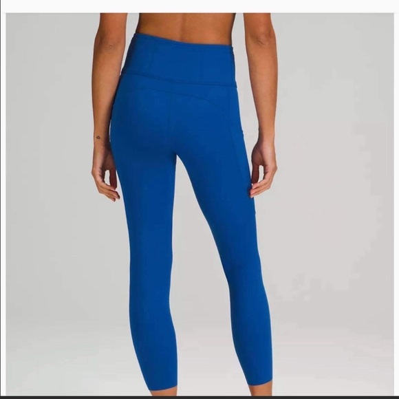 Lululemon Cropped Leggings size 4 - Picture 2 of 6